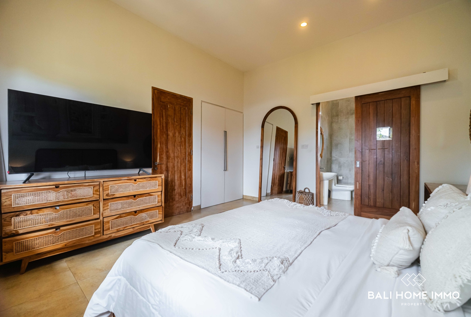 2-bedroom Villa for Yearly Rental in Pererenan — image 17