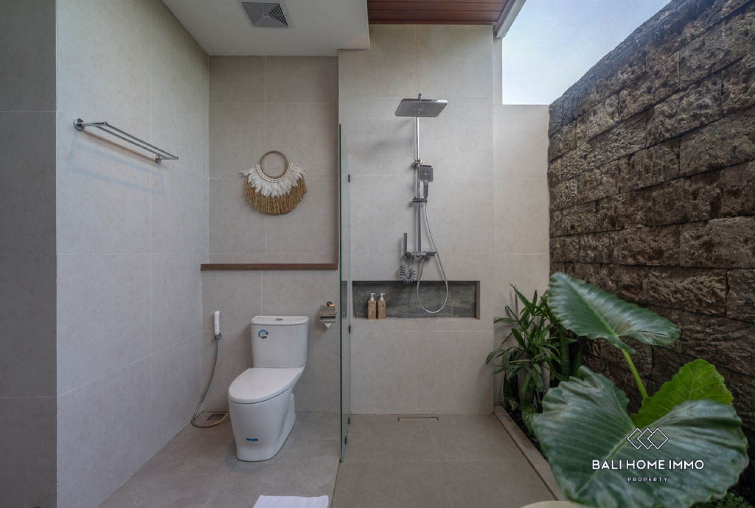 2 BEDROOMS VILLA FOR RENT IN MAS UBUD — image 15