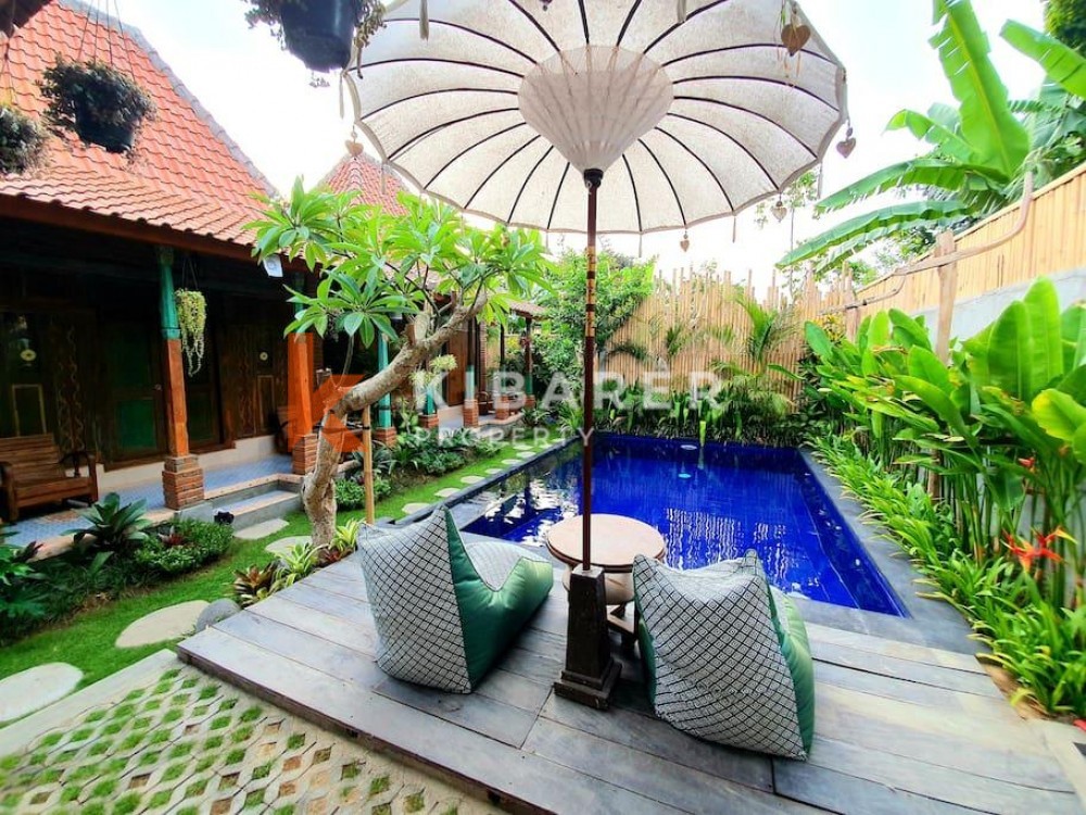 Three Bedroom Authentic Joglo Wooden Villa in Pererenan