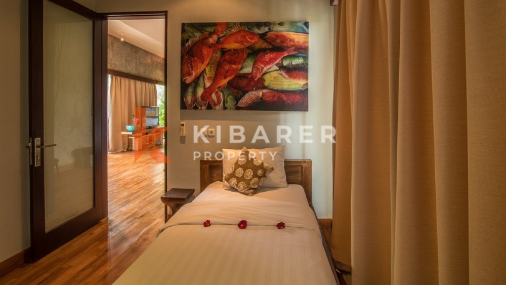 Luxury Five Bedrooms Villa In Quite Area In Umalas — image 7