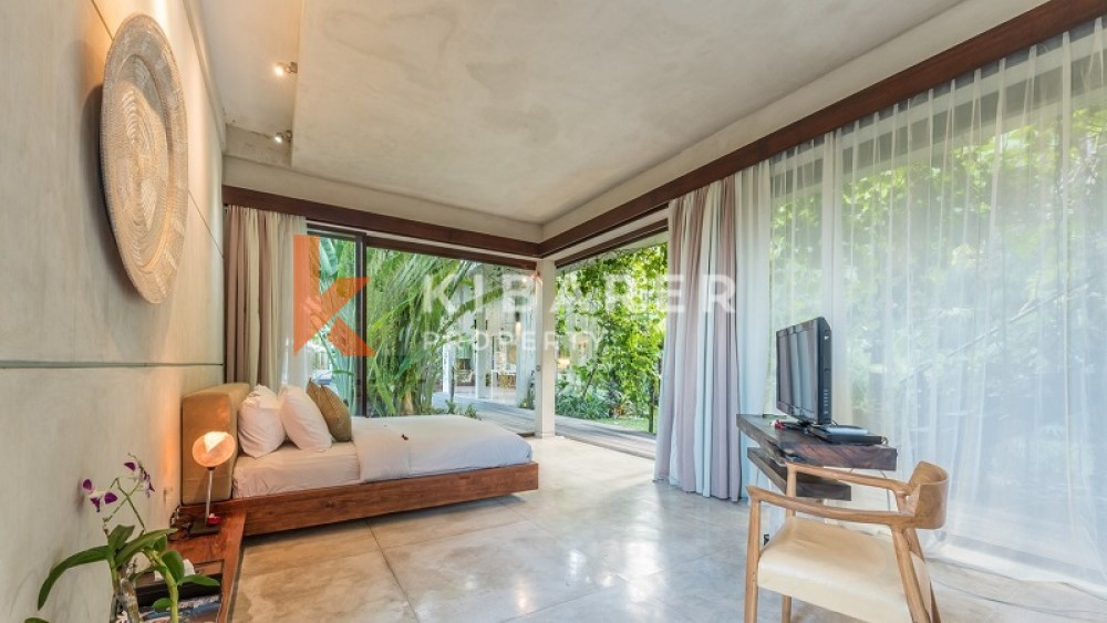 Luxury Five Bedrooms Villa In Quite Area In Umalas — image 10