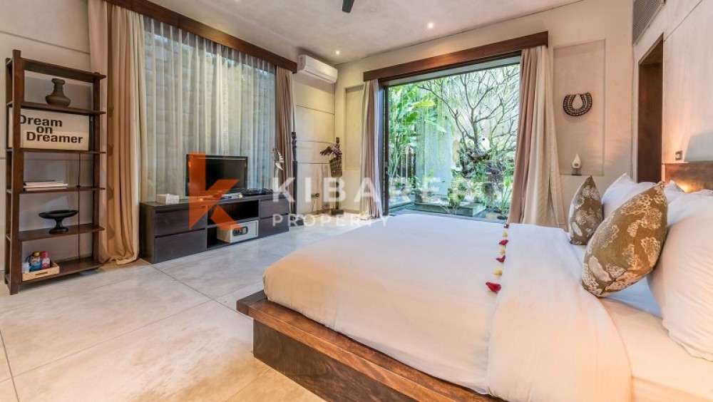 Luxury Five Bedrooms Villa In Quite Area In Umalas — image 12