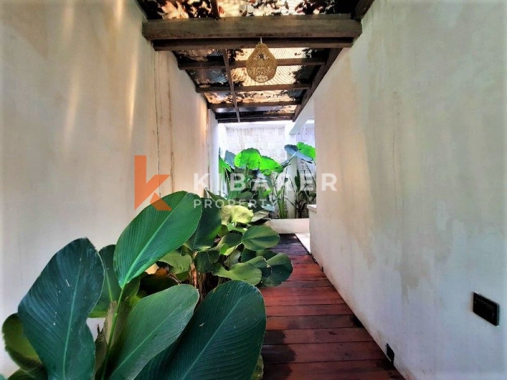 Incredible New Two-Bedroom Open Living Villa in Pererenan — image 9