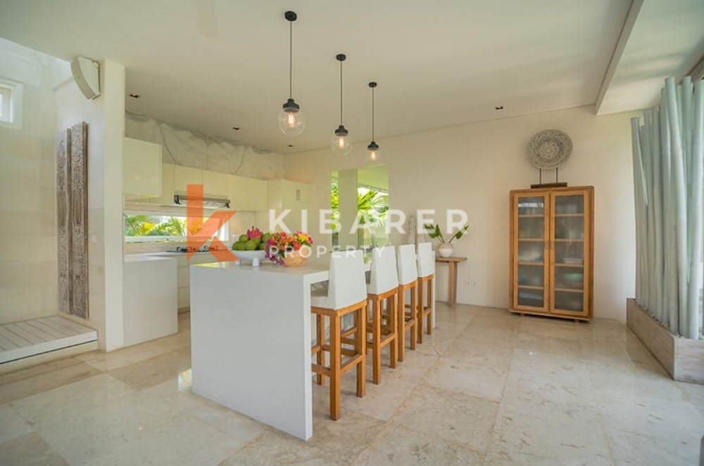 Stunning Three Bedroom Villa with best location in Canggu — image 6