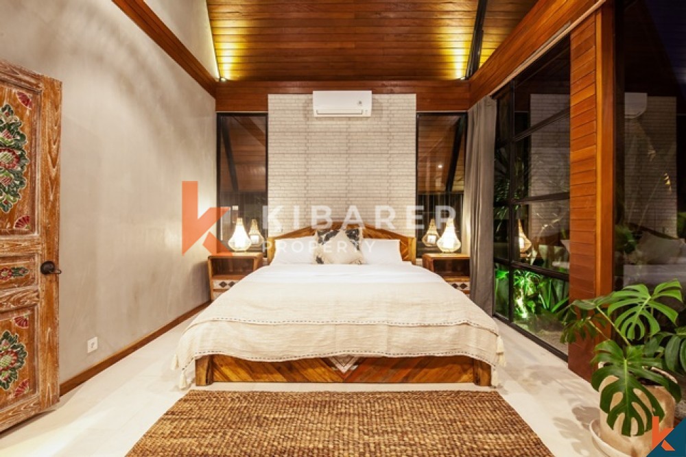 Beautiful Two-Bedroom Villa with Closed Living in Pererenan — image 12