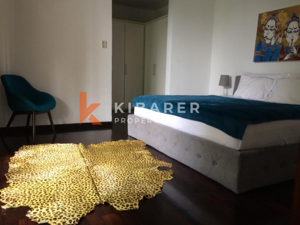 Amazing Design Four Bedrooms Closed Living Villa In Umalas — image 8