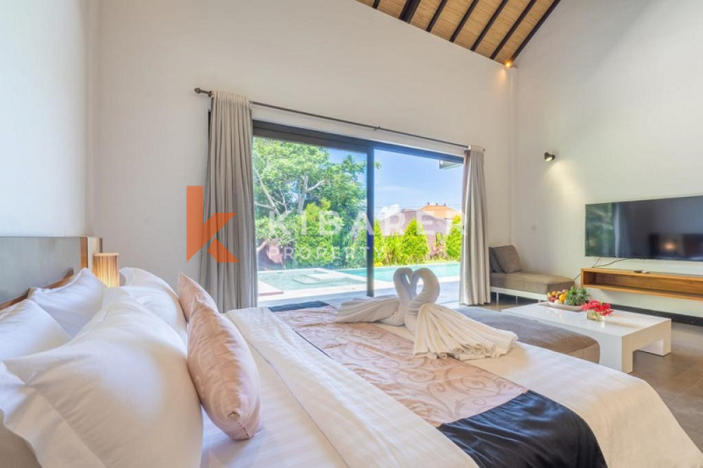 Amazing Four Bedroom Enclosed Living Villa in Ungasan — image 13