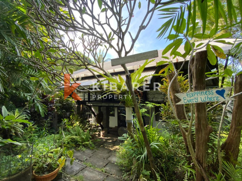 Wonderful Three Bedroom Riverside Villa Situated in Nyanyi — image 11