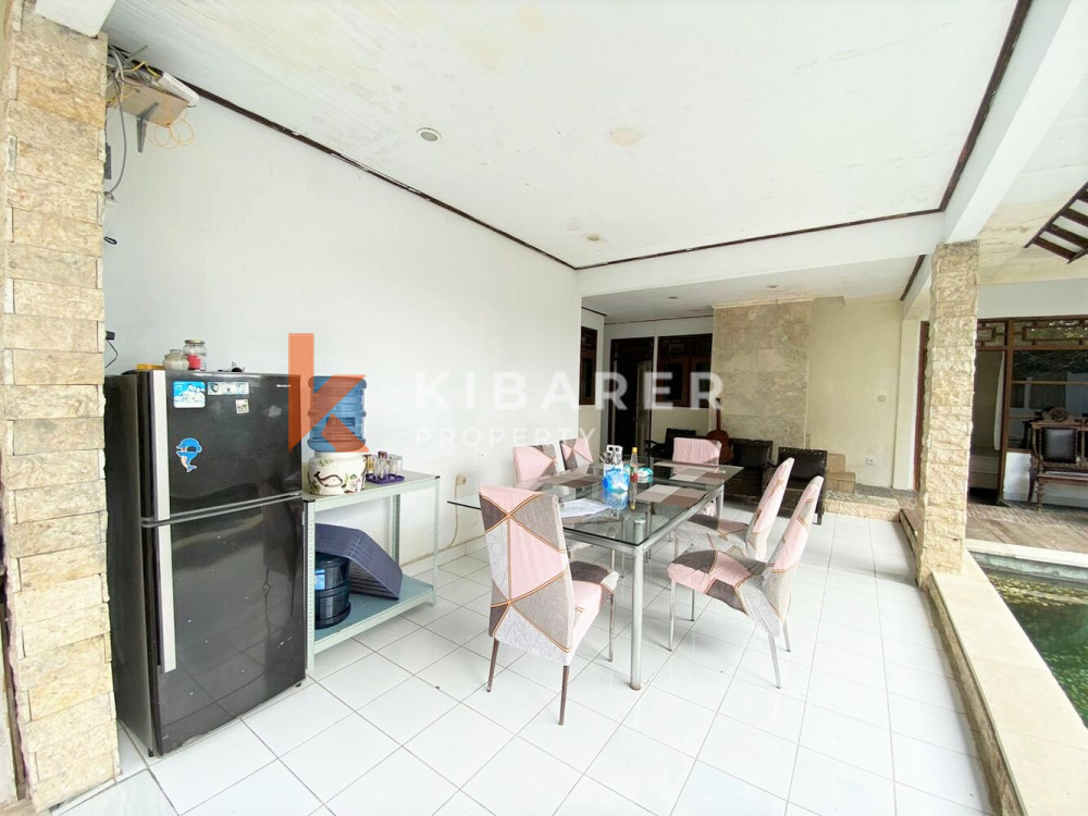 Six Bedroom Guest House For Yearly Rental Situated in Ungasan — image 7