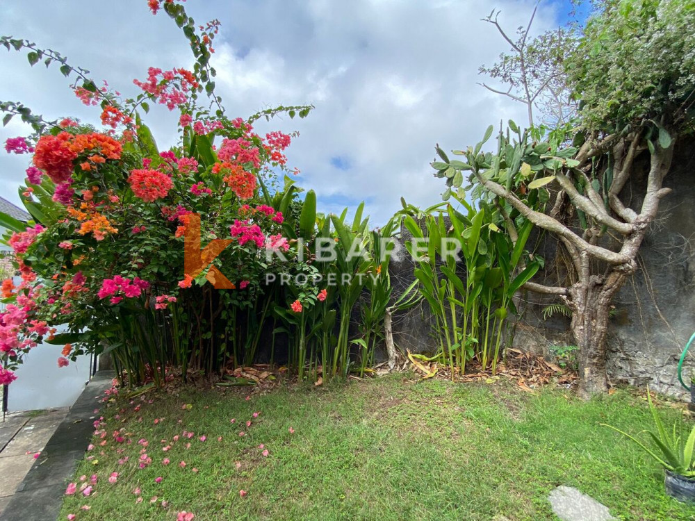 Six Bedroom Guest House For Yearly Rental Situated in Ungasan — image 5