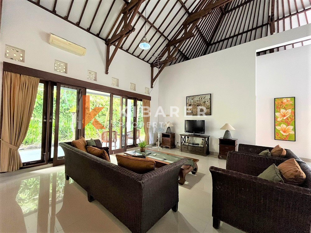 Magnificent Closed Three-Bedroom Villa Complex in Berawa — image 18