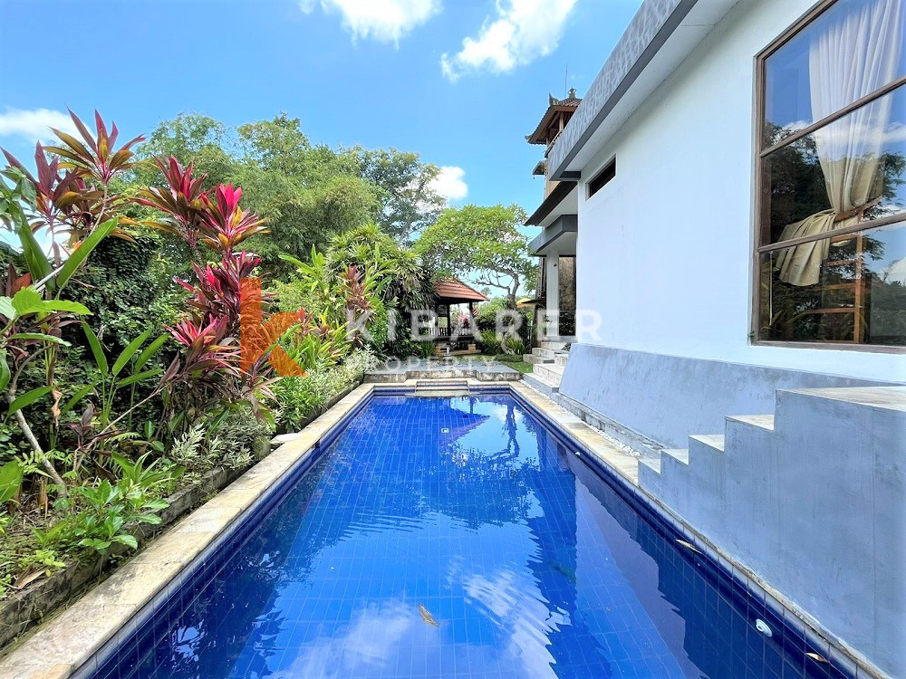 Magnificent Closed Three-Bedroom Villa Complex in Berawa — image 1