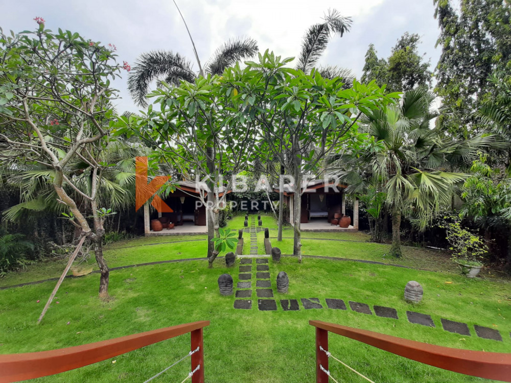 Stunning Five Bedroom Villa located in peaceful Canggu area — image 14