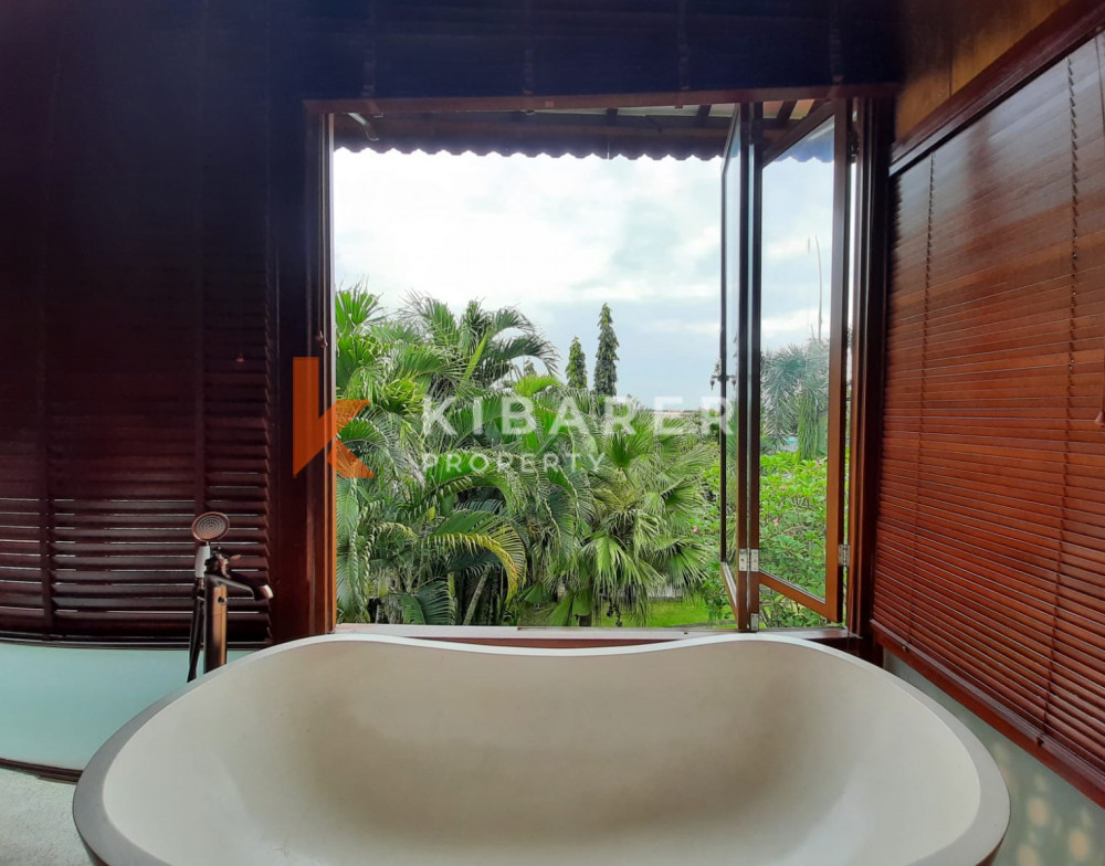 Stunning Five Bedroom Villa located in peaceful Canggu area — image 12
