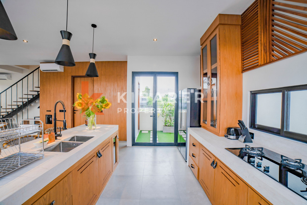 Stunning Three Bedroom Villa walking distance to Cemagi Beach — image 6