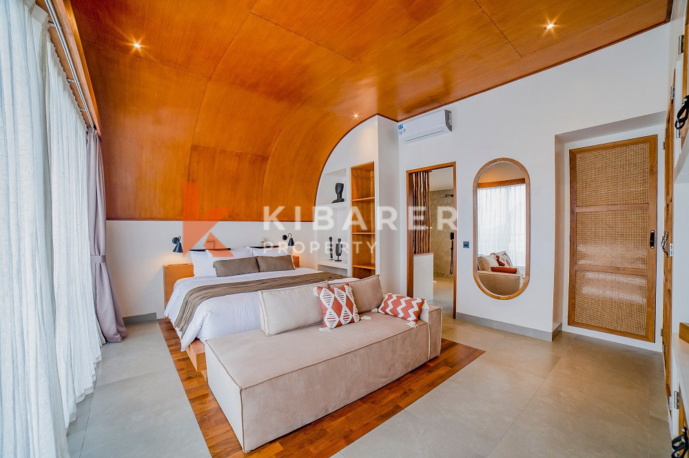 Stunning Three Bedroom Villa walking distance to Cemagi Beach — image 7