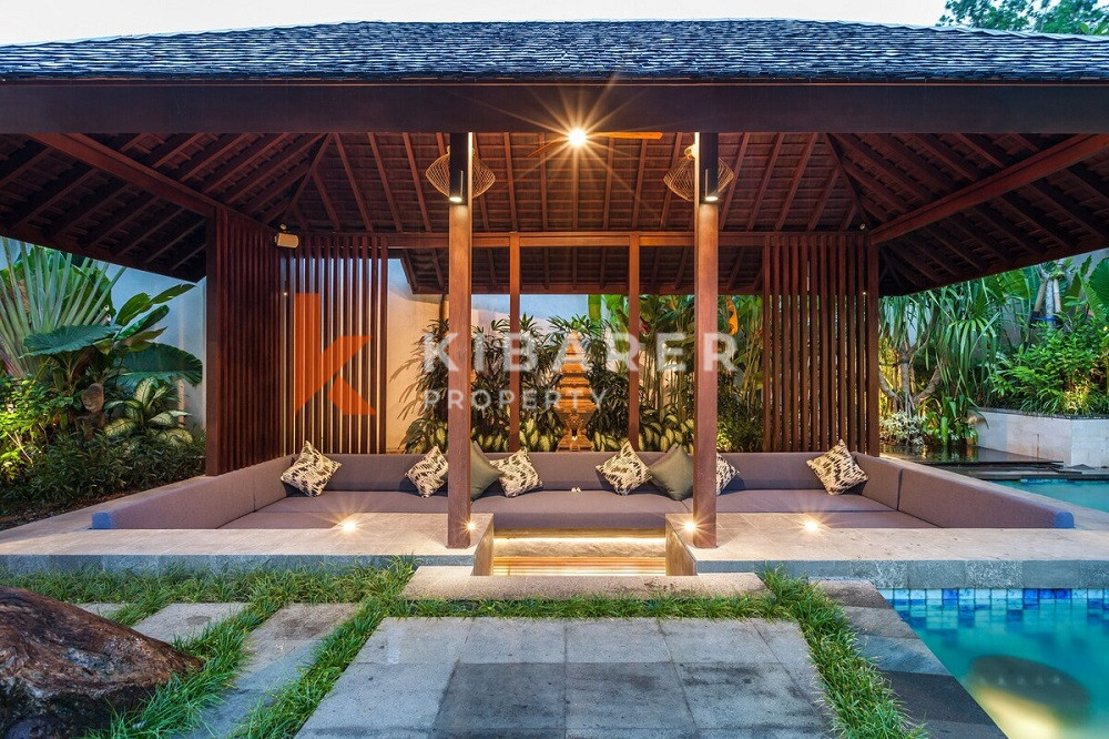 Stunning Four Bedroom Villa located in quiet Seminyak area — image 10