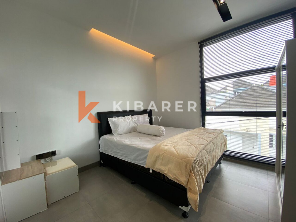 Modern Five-Bedroom Closed Living Villa Located in Jimbaran — image 6