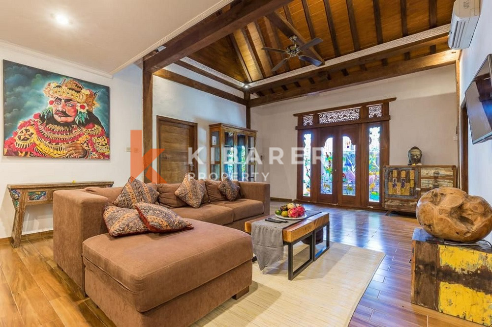 Beautiful Two Bedroom Joglo Villa situated in Canggu — image 10
