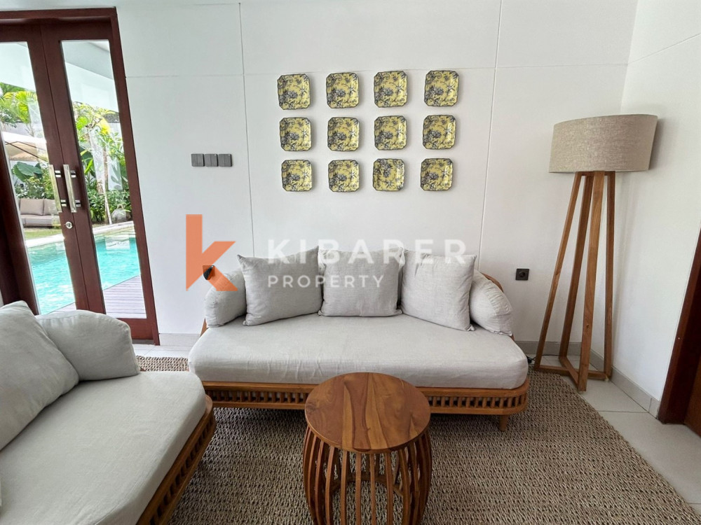 Beautiful Three Bedroom Enclosed Living Room Villa Situated in Seminyak — image 4