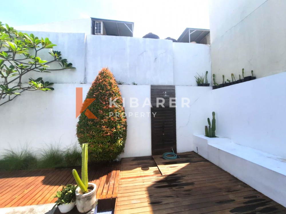 Two Bedroom Closed Living Boutique Villa in a Prime Seminyak — image 9