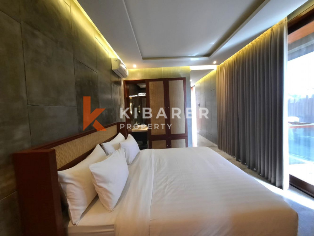 Modern Two Bedroom Loft Villa with Open Living Situated in Legian — image 9