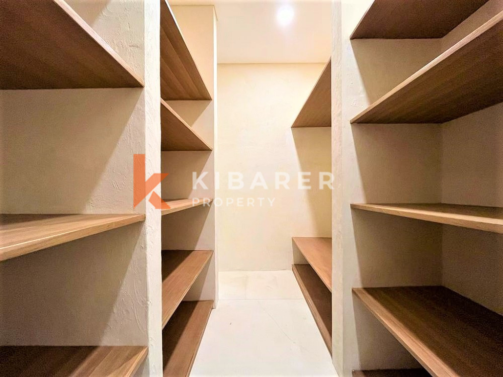Brand New Tropical Open Living Studio with One Bedroom in Pererenan — image 7