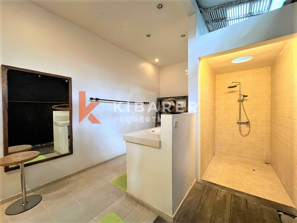 Beautiful Three Bedrooms Open Living Villa Located In Umalas — image 16