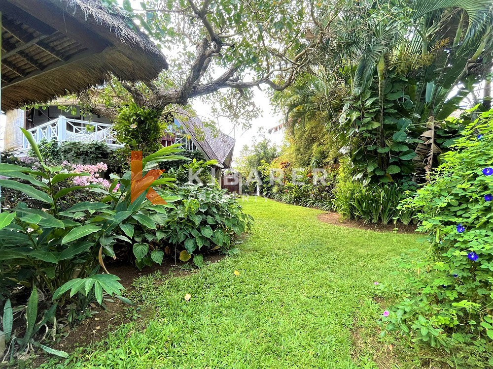 Near the Beach Beautiful Four-Bedroom Villa Located in Berawa — image 17