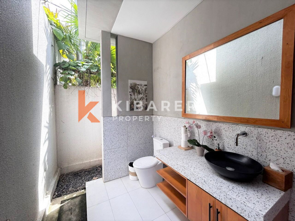 Beautiful Two Bedroom Open Living Villa Strategically Set in Seminyak — image 6