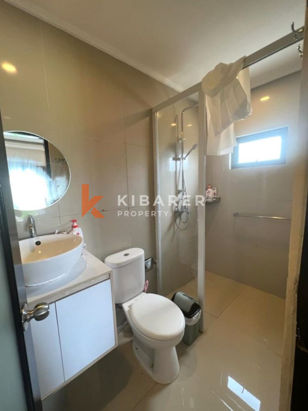 Lovely Open Three-Bedroom Villa with Ocean View in Ungasan — image 5