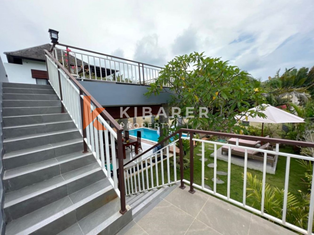 Lovely Open Three-Bedroom Villa with Ocean View in Ungasan — image 7