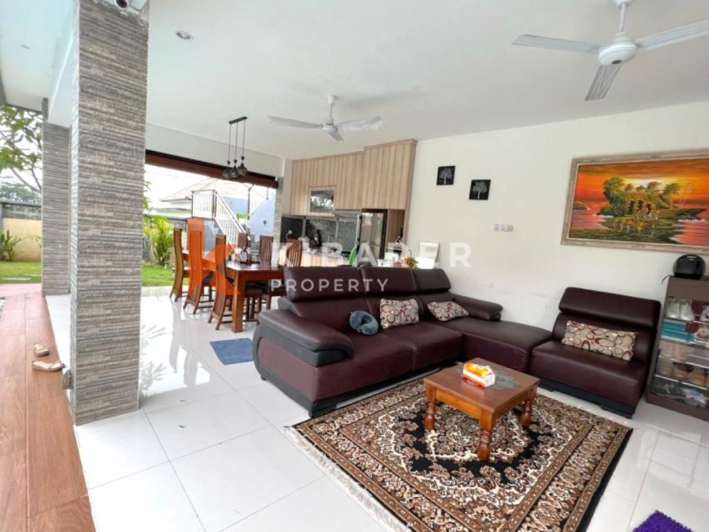 Lovely Open Three-Bedroom Villa with Ocean View in Ungasan — image 3