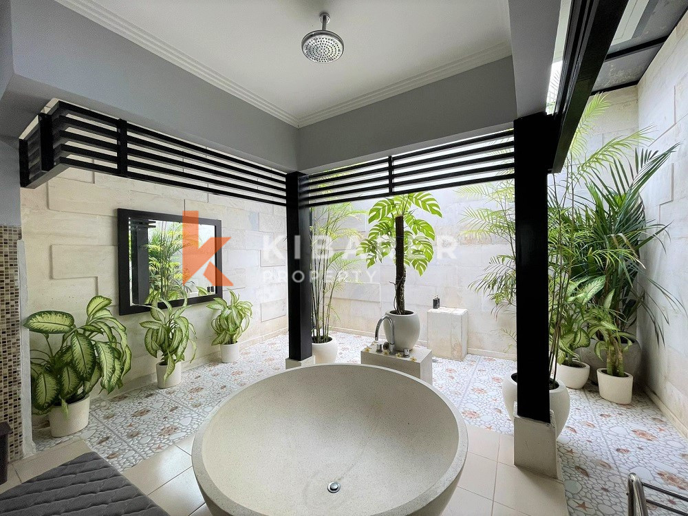Stunning Three Bedroom Villa well located in Umalas — image 9