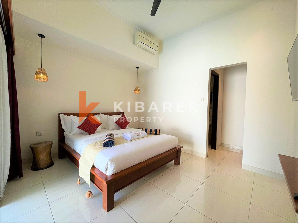 Cozy Two Bedrooms Closed Living Villa In Berawa — image 13