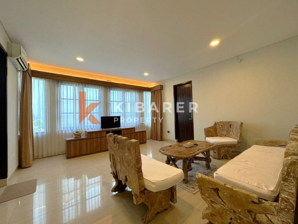 Comfortable Three-Bedroom Open Living Villa Nestled in Jimbaran — image 13