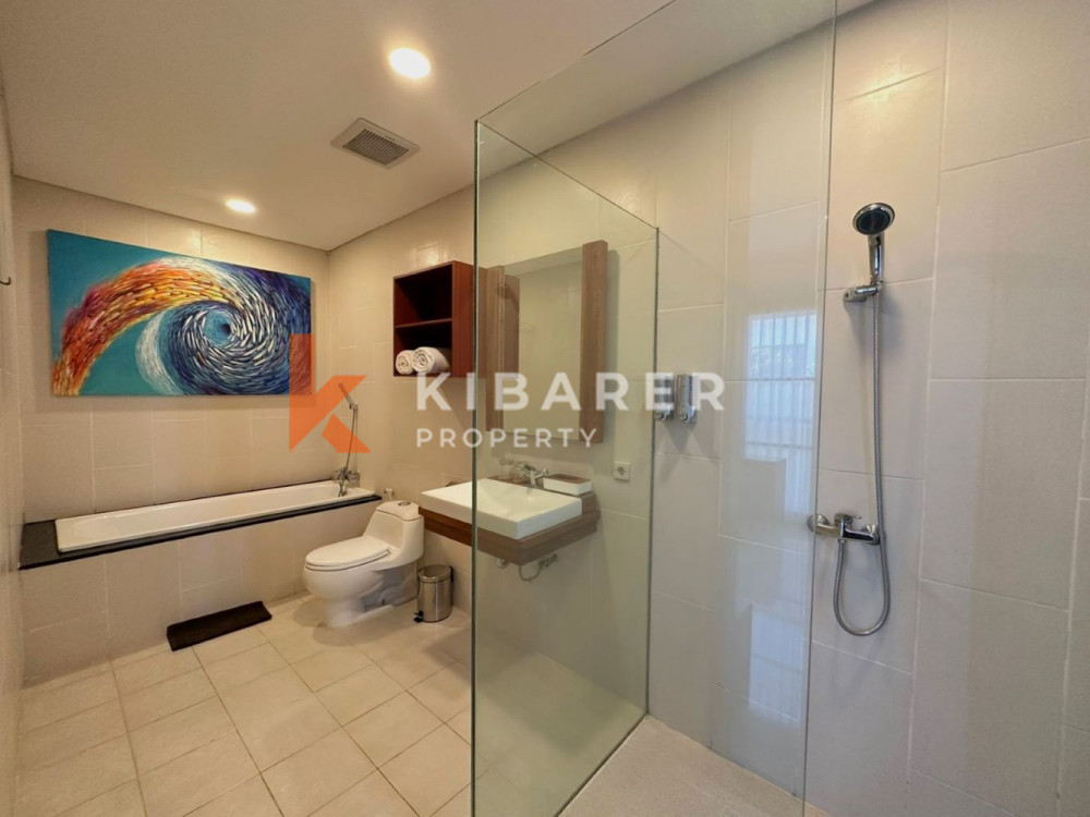 Beautiful Open Two-Bedroom Villa in a Complex in Jimbaran — image 14