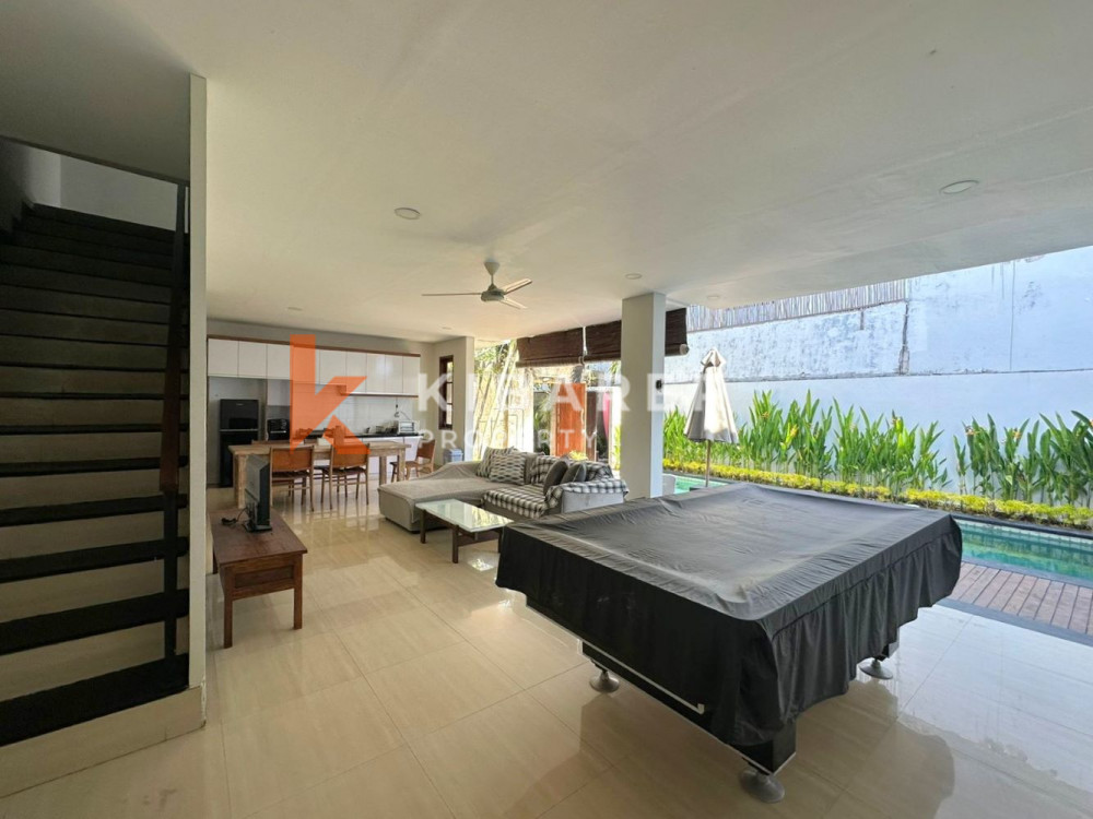 Beautiful Open Two-Bedroom Villa in a Complex in Jimbaran — image 15