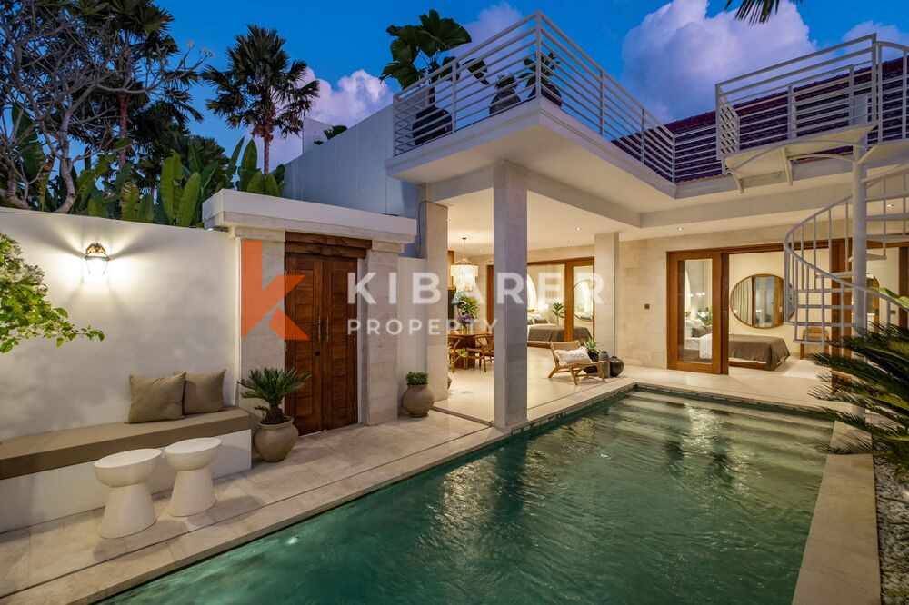 Stylish Two Bedroom Modern Open Living Room Villa Set in Tumbak Bayuh