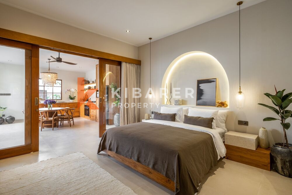 Stylish Two Bedroom Modern Open Living Room Villa Set in Tumbak Bayuh — image 6