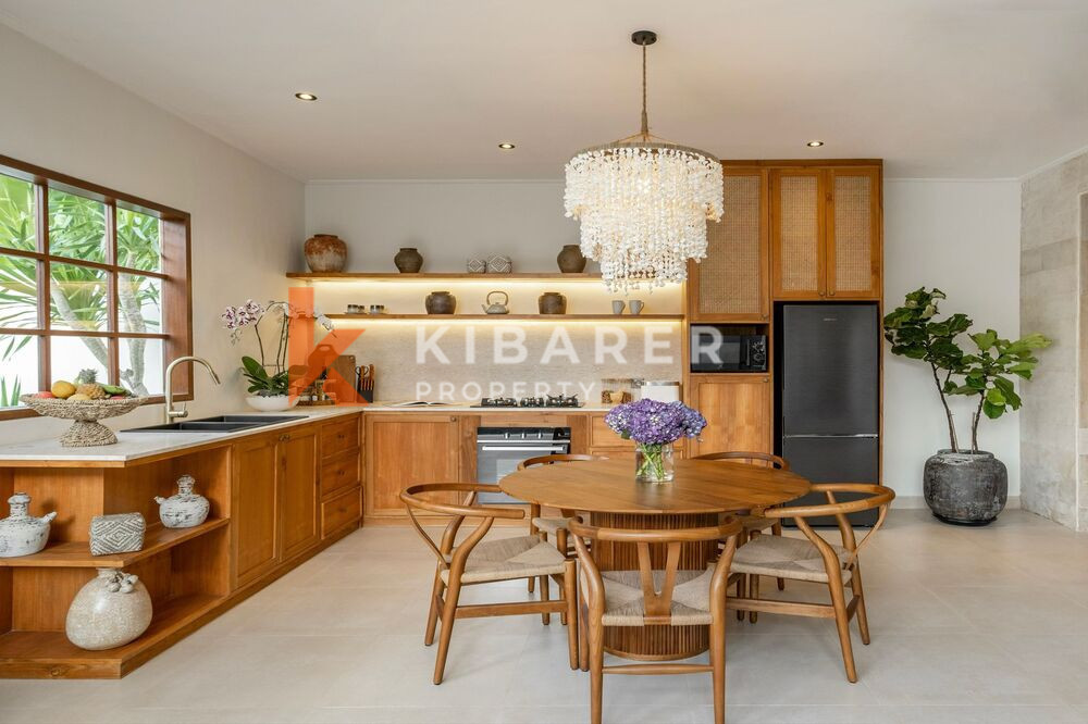 Stylish Two Bedroom Modern Open Living Room Villa Set in Tumbak Bayuh — image 4