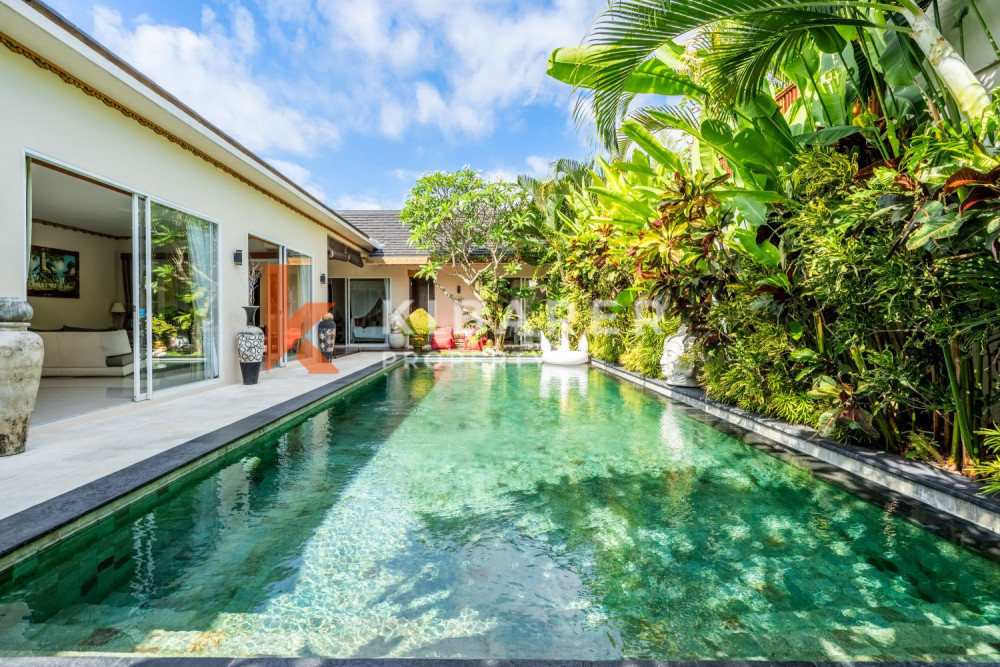 Peaceful Three Bedroom Enclosed Living at Villa Complex Situated in Seminyak — image 1