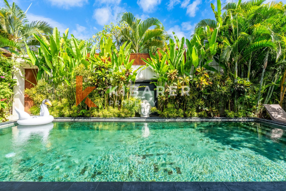 Peaceful Three Bedroom Enclosed Living at Villa Complex Situated in Seminyak — image 2
