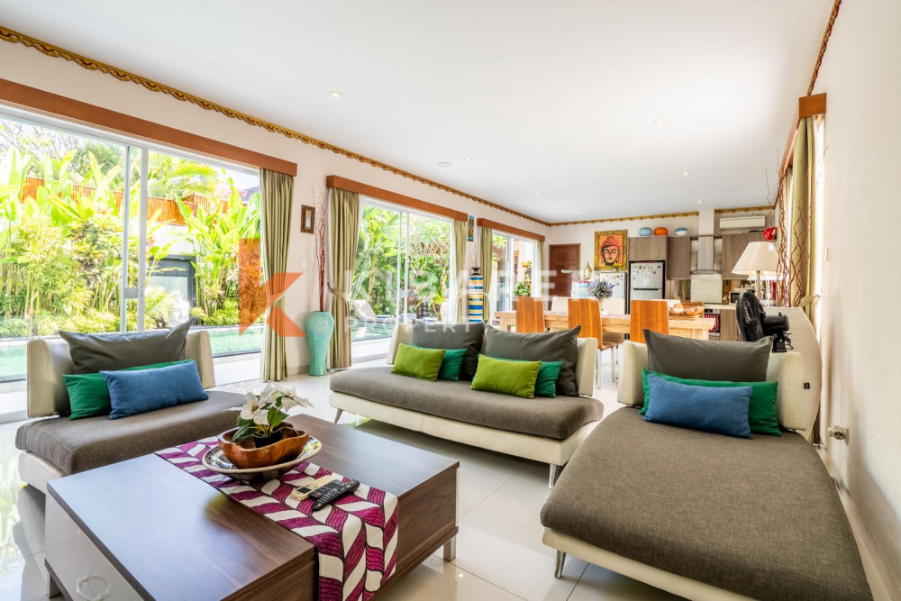 Peaceful Three Bedroom Enclosed Living at Villa Complex Situated in Seminyak — image 5