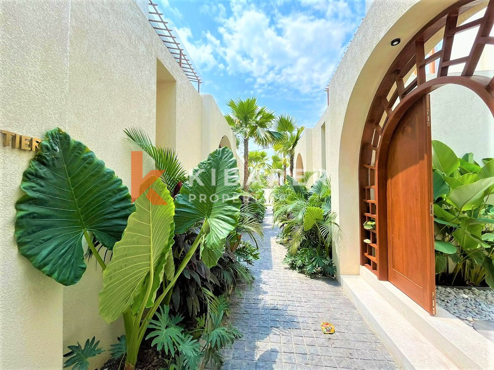 Luxury One Gate System Three Bedroom Enclosed Living Villa In Berawa — image 5