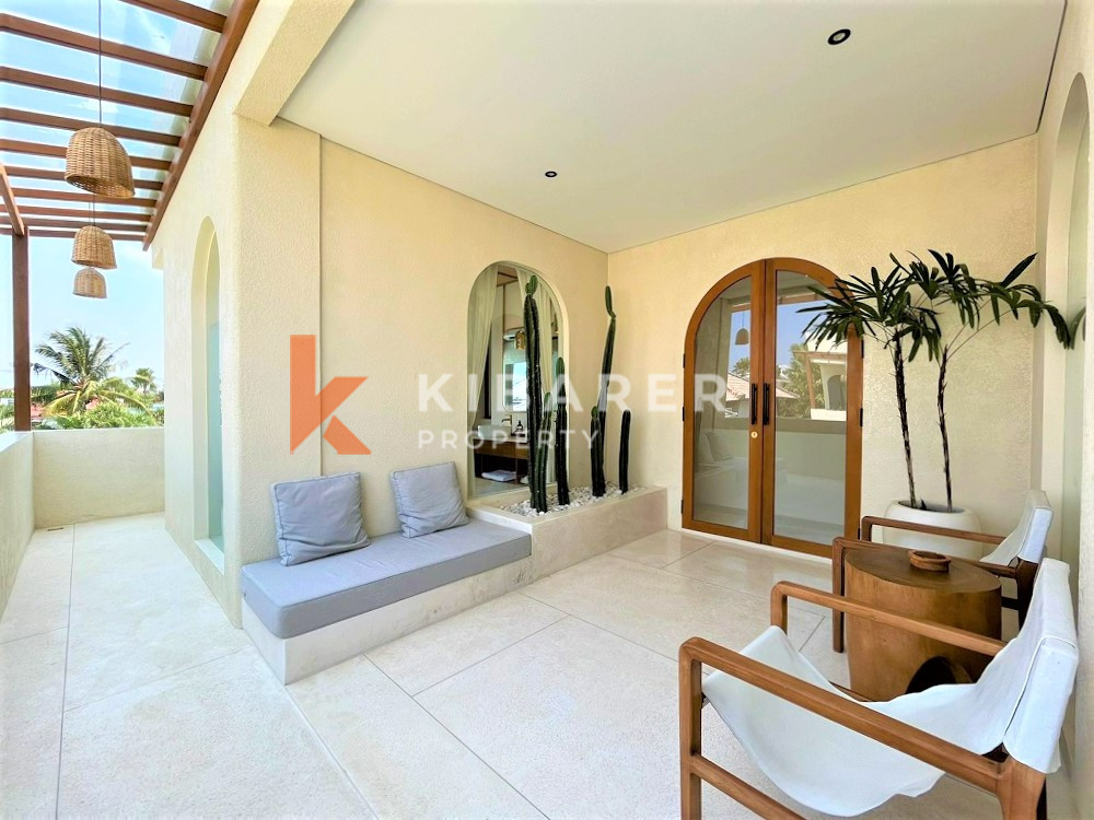 Luxury One Gate System Three Bedroom Enclosed Living Villa In Berawa — image 10