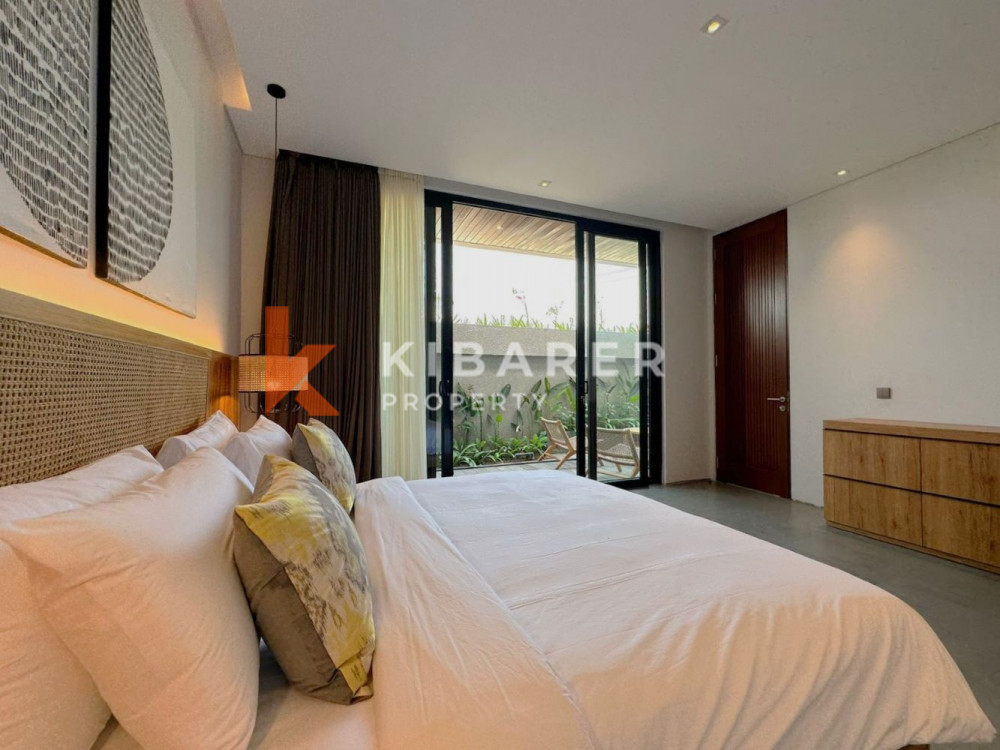 Brand New Stunning Three Bedroom Enclosed Living Villa in Seminyak — image 12
