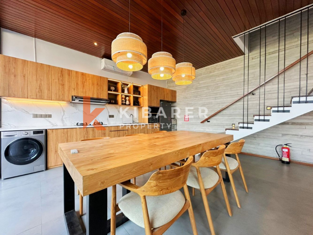 Brand New Stunning Three Bedroom Enclosed Living Villa in Seminyak — image 6