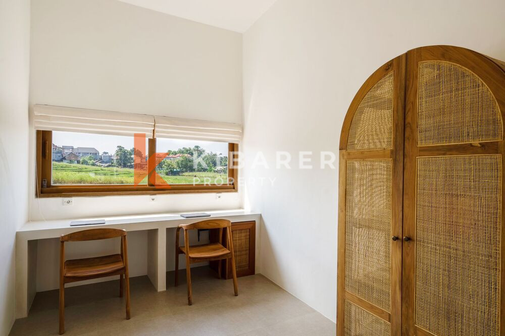 Gorgeous Three Bedroom Mediterranean Villa Overlooking Paddy in Pererenan — image 9
