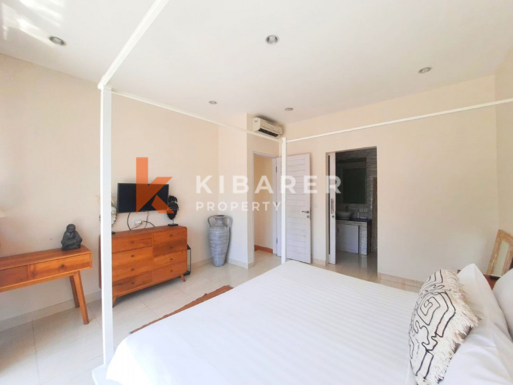 Great Location Two Bedroom Closed Living Boutique Villa in Seminyak — image 12